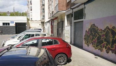 Vecinos de los 'barrios de oro' de Vitoria plantean habilitar garajes en locales vacíos