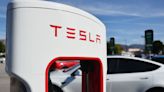 Musk Undercuts Tesla Chargers That Biden Lauded as ‘a Big Deal’