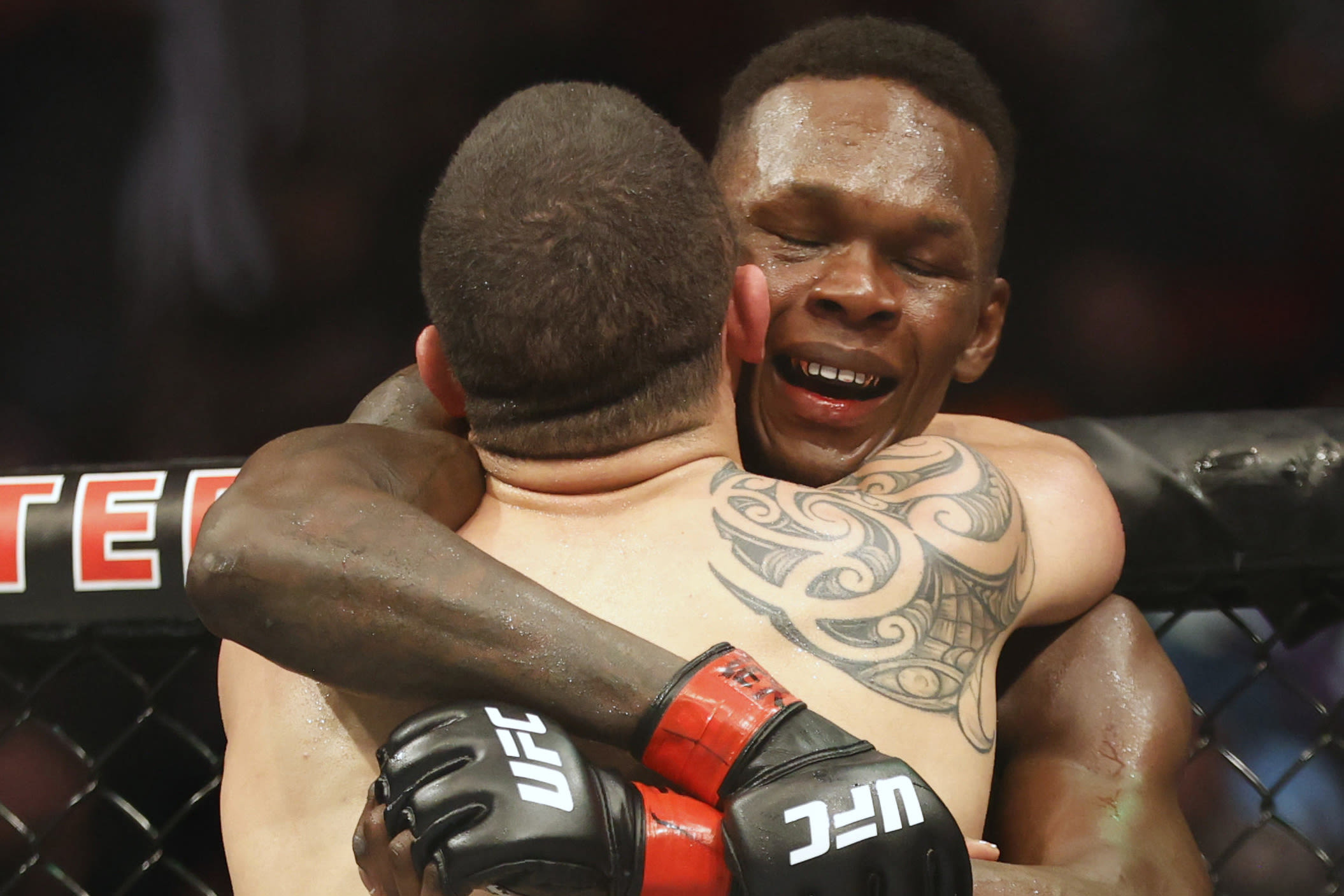 Israel Adesanya happy to see former rival Robert Whittaker back in UFC win column