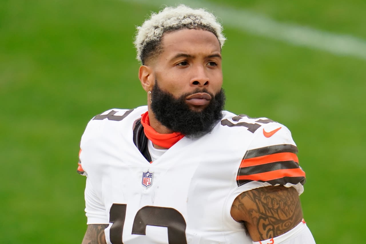 Ex-Browns star WR signs with Miami Dolphins