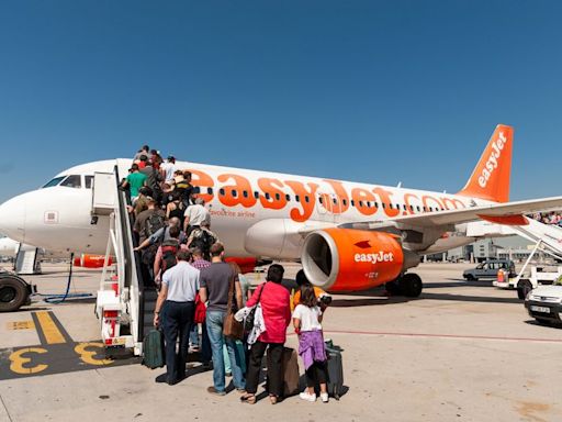 EasyJet cancels hundreds of flights over next three days as UK tourists urged to check holiday status