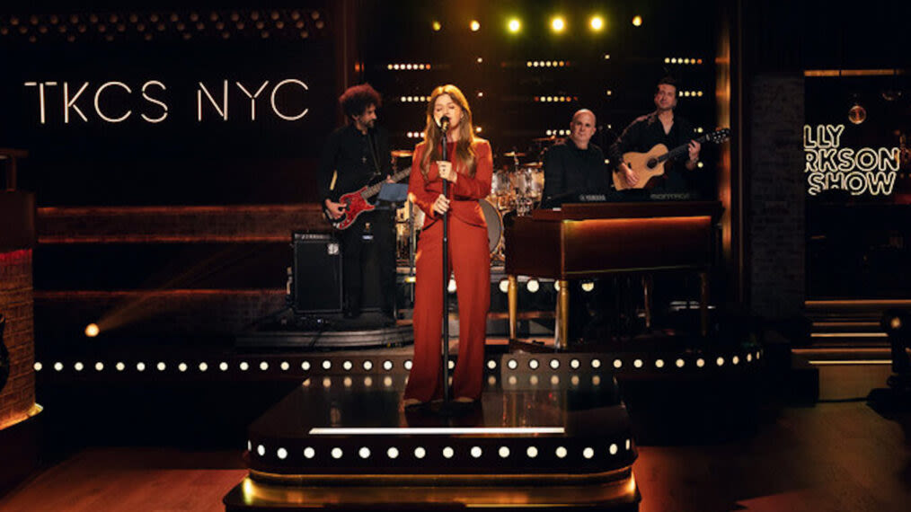 'The Kelly Clarkson Show': How Kellyoke Is Made, Upcoming Covers and More