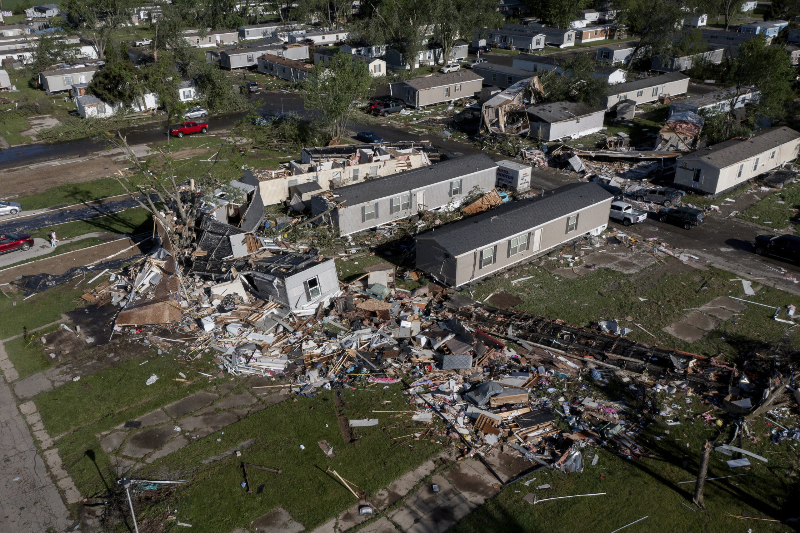 After Deadly Oklahoma Tornado, Storms Bring Twisters to Midwest