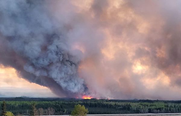 As wildfires burn in Canada, use this map to track air quality in Michigan