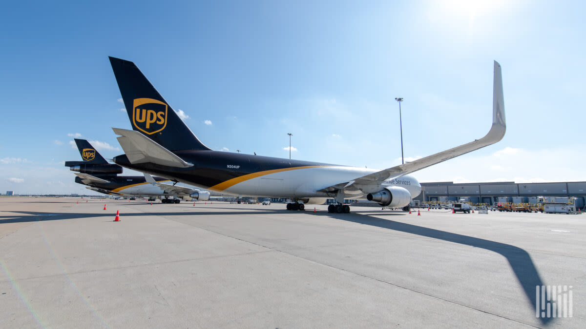 US Postal Service to migrate air cargo to UPS during summer