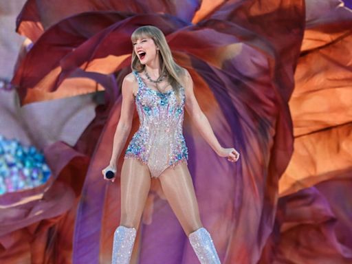 Taylor Swift Surprises Eras Tour Crowd in Lisbon Speaking Portuguese