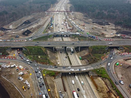 M25 closure – live: Drivers warned to pack extra food and drink as motorway shuts with 19-mile diversion