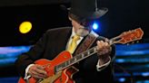 Lenda do rock, guitarrista Duane Eddy morre aos 86 anos