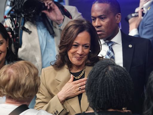 Harris becomes betting favorite in presidential election odds after swing state barnstorm