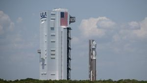 Atlas V rocket, Starliner spacecraft return to ULA vertical integration facility