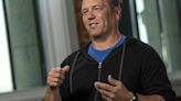 ¡Todo un gamer! Phil Spencer revela cuántas horas juega a la semana