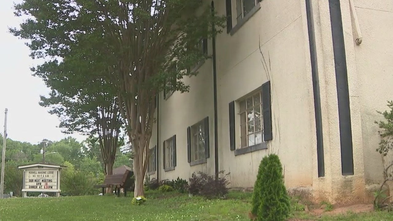 Parking vs. Preservation: Roswell's Old Methodist Church in jeopardy