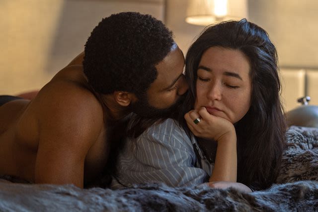 Donald Glover and Maya Erskine leaving “Mr. & Mrs. Smith”? Not so fast, says EP