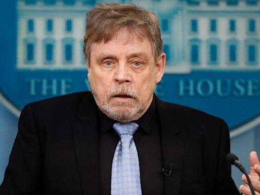 Mark Hamill says he asked President Biden if he could call him 'Joebi-Wan Kenobi'