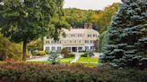 One of New England's Best Resorts Is Hosting Champagne and Caviar Tastings for Fall