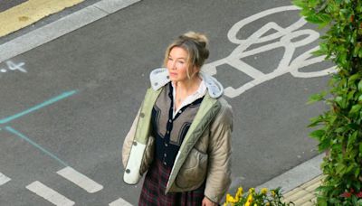 Bridget Jones filming: Londoners 'on set' as Renee Zellweger spotted outside their window