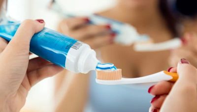 Mesmo durante as férias e viagens, especialista diz que é importante manter os cuidados com a higiene bucal - AMAZÔNIA BRASIL RÁDIO WEB