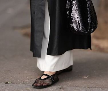 De Anne Hathaway a Dakota Johnson: estos son los zapatos bajos que aman las famosas