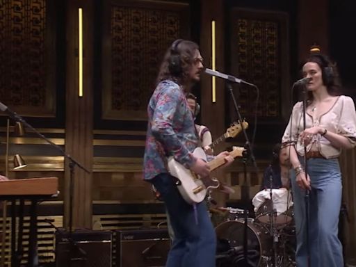 Video: Stereophonic Performs 'Masquerade' on THE TONIGHT SHOW STARRING JIMMY FALLON