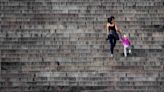 De un «golpe» contra el feminismo a maternidades deseadas: la historia del Día de las madres en México