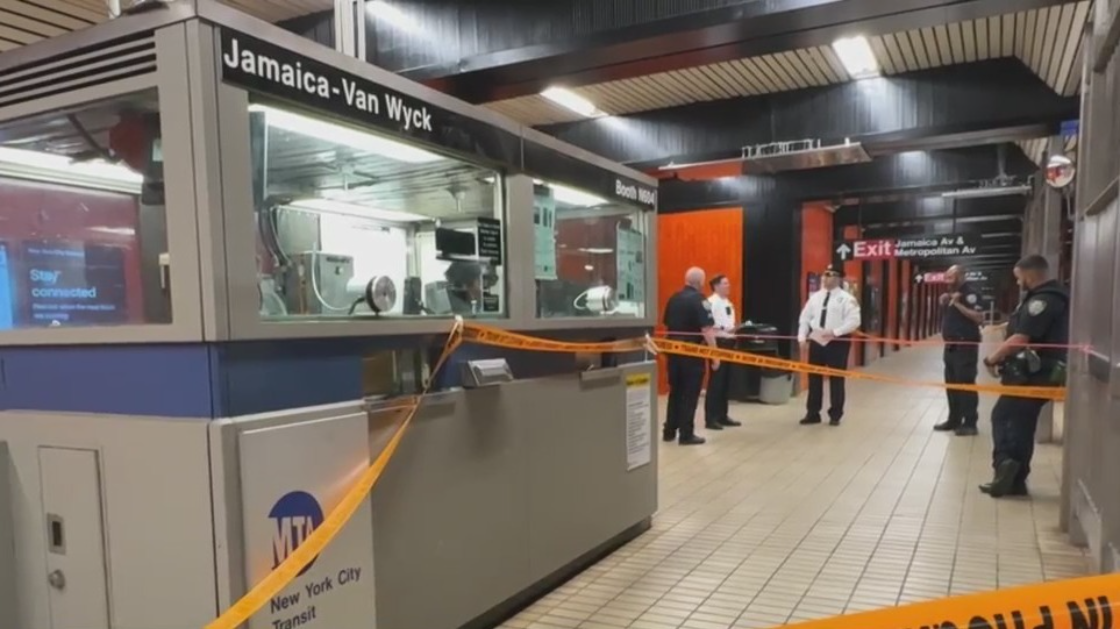 Queens subway rider stabbed for not giving suspect money: NYPD
