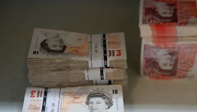 Sterling heads for first weekly gain in a month