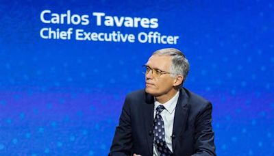 Stellantis: lo stipendio di Carlo Tavares è di 36,5 milioni di euro