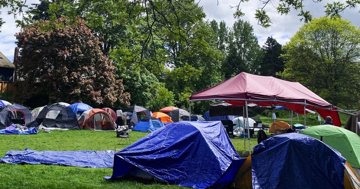 Seattle gives asylum-seekers living in Central District park notice to leave