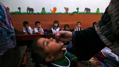 Pakistán: Arrestan a sospechoso de violación tumultuaria de trabajadora en campaña contra la polio