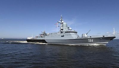 Reino Unido dice que Rusia suspende parte de los actos del Día de la Armada por "motivos de seguridad"