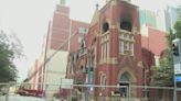 Evalúan los daños tras el voraz incendio en la Primera Iglesia Bautista de Dallas