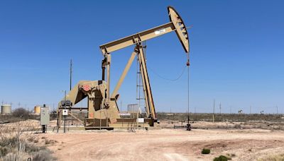 Oil rises on risk of broadening Middle East conflict