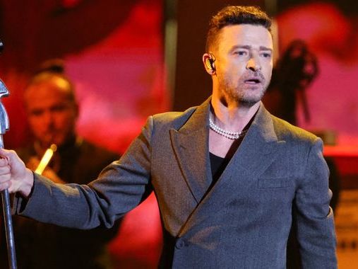 Justin Timberlake appears to joke at Boston concert about drink-driving arrest