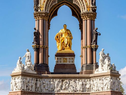 Royal Parks drops blog calling memorial 'offensive'