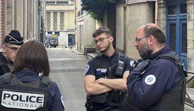 French police fatally shoot a man suspected of setting fire to a synagogue