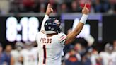 Twitter reacts to the news that Bears QB Justin Fields is starting vs. Packers