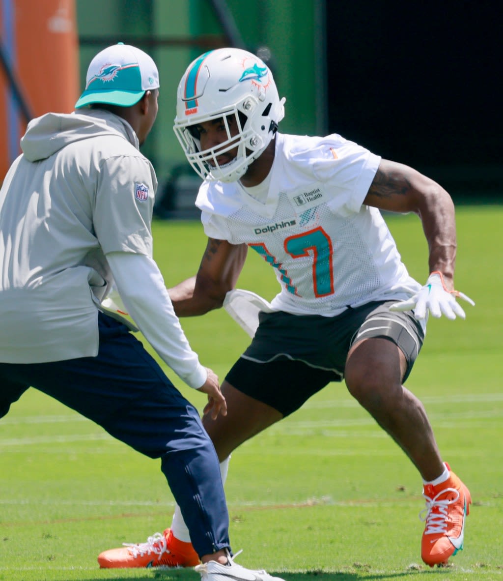 Jaylen Waddle, Dolphins focused on what’s ahead with contract extension behind them
