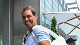 Así ha sido la llegada de Rafa Nadal a París para Roland Garros: "Hola... ¿qué tal?"