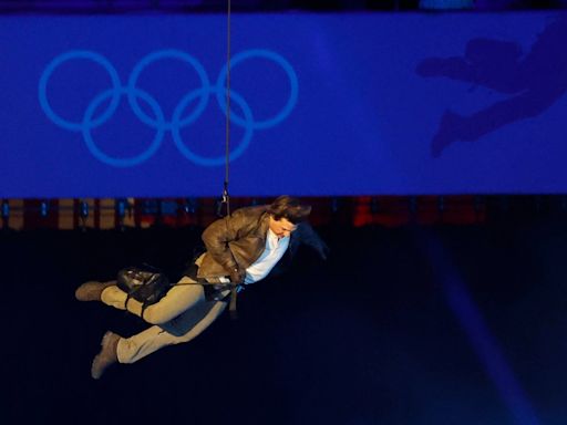 Olympische Spiele: Tom Cruise übergibt mit Stunt an Los Angeles