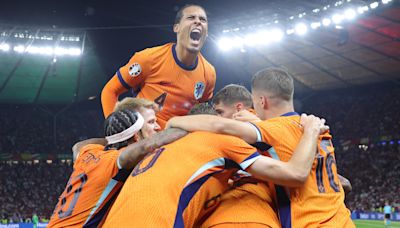 Netherlands 2-1 Türkiye: Oranje stage comeback to set up England semi-final | UEFA EURO 2024