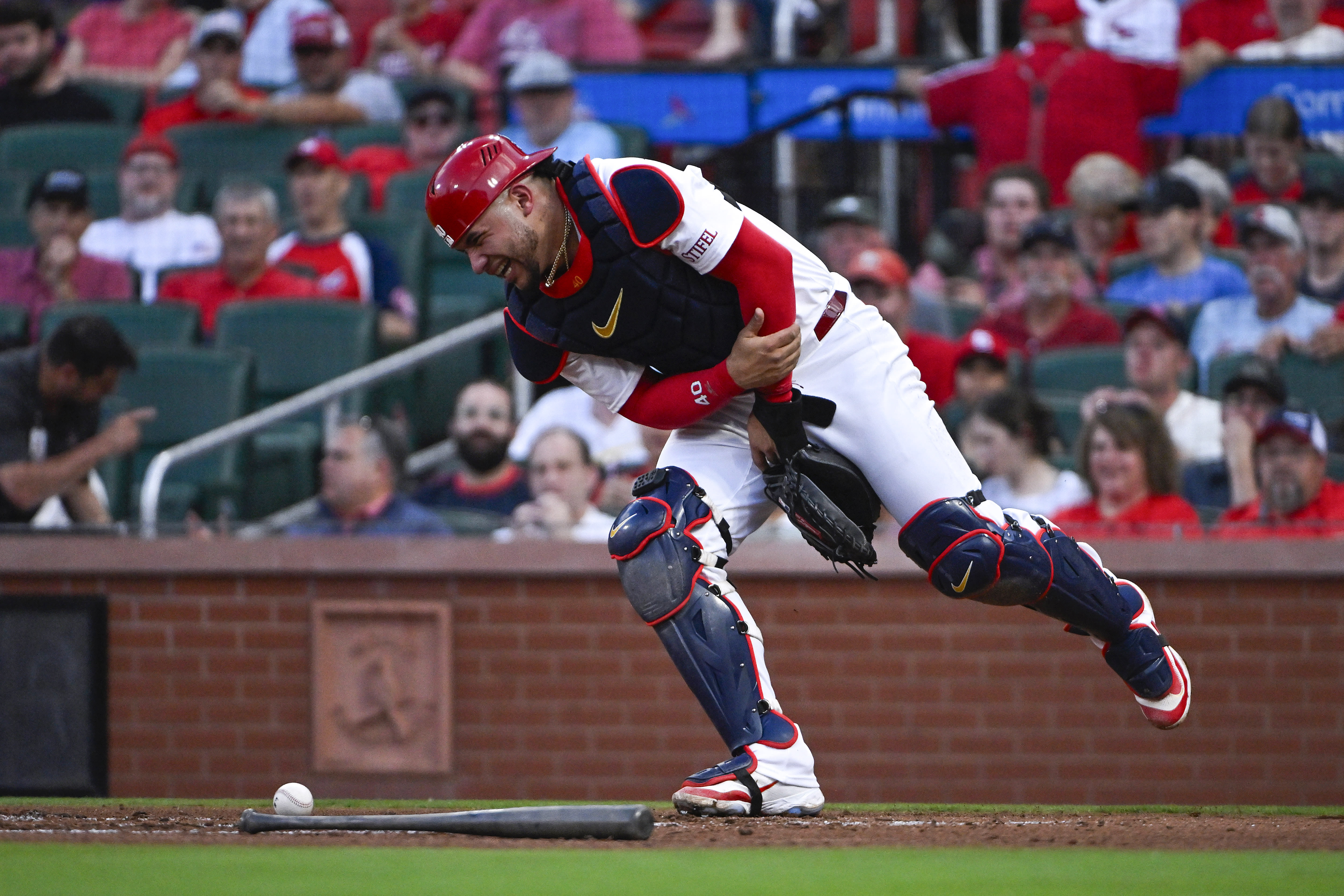 Cardinals lose C Willson Contreras after left arm fractured by J.D. Martinez's swing