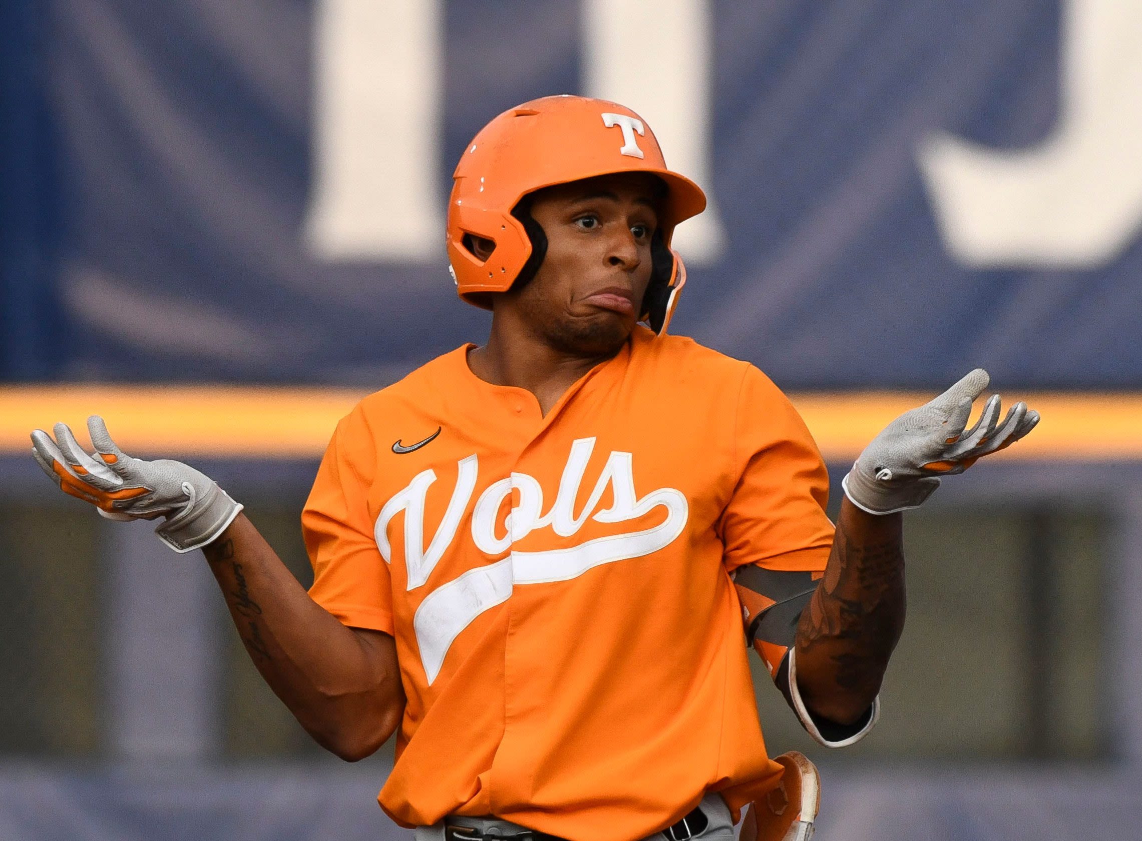 Vols defeat Vanderbilt, advance to SEC title game