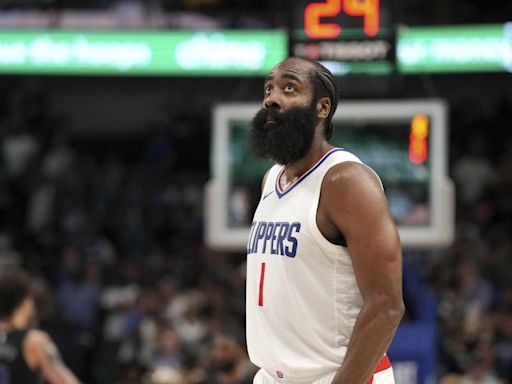 Harden, al ser preguntado por un jugador infravalorado: “James Harden”