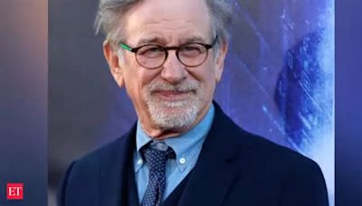 Steven Spielberg to direct next UFO film. Will it be like 'E.T.' and 'Close Encounters of the Third Kind'?