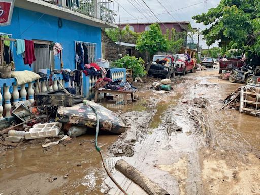 "El río se mete al pueblo, pero nunca así" | El Universal