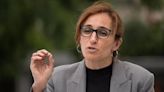 Mónica García critica que el PP es una "sucursal" de Milei y apoya la respuesta del Gobierno ante el ataque a Sánchez