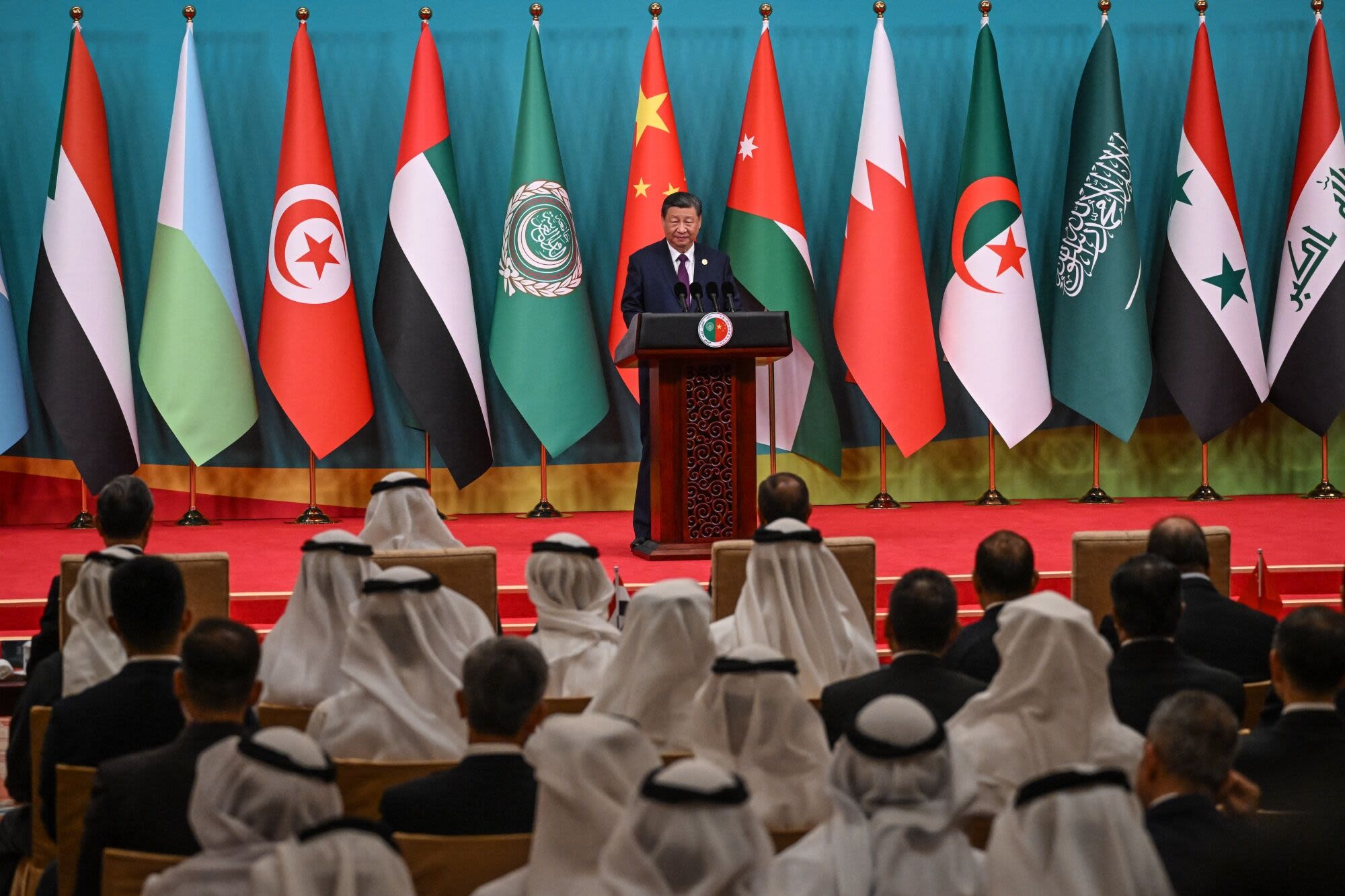 Xi Lays Out Vision for Greater Cooperation With Arab States