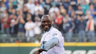 Seattle Mariners' Legend and Son Go Viral For Awesome Moment on Thursday