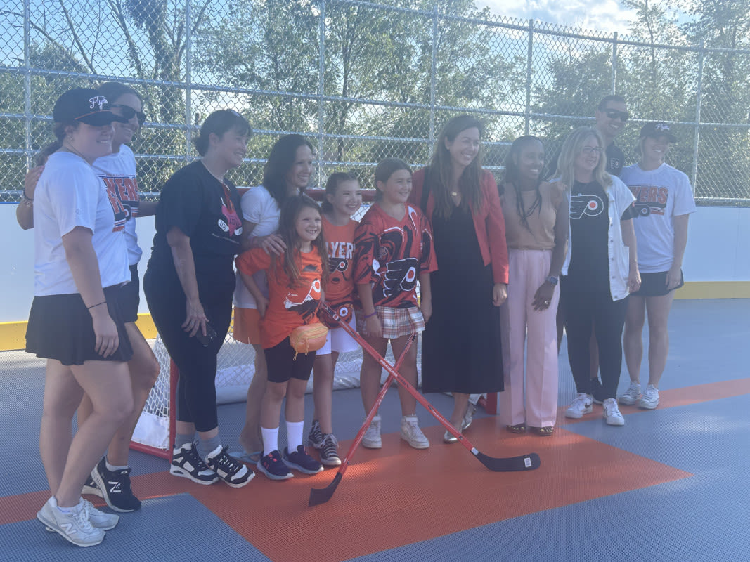 Flyers Charities Help Officially Open Renovated Ball Hockey Rink