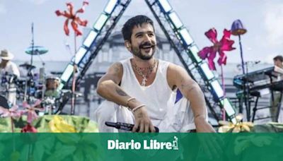 Camilo lanza su nuevo álbum "Cuatro" en el que rinde tributo a los ritmos tropicales
